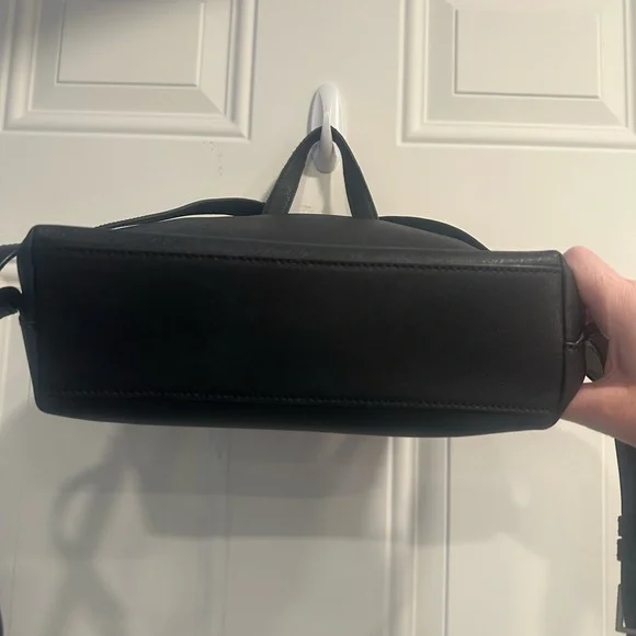 Kate Spade x Disney Minnie Mouse Backpack bow - Picture 5 of 16